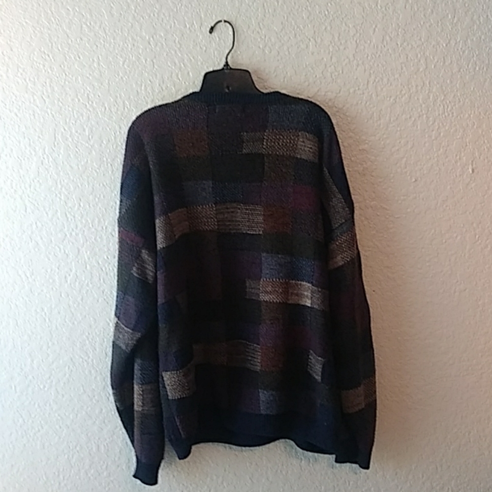 Sweater - Picture 2 of 2